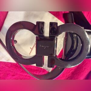 Salvatore Ferragamo Gancini Glossy Black Reversible Belt size 32-36